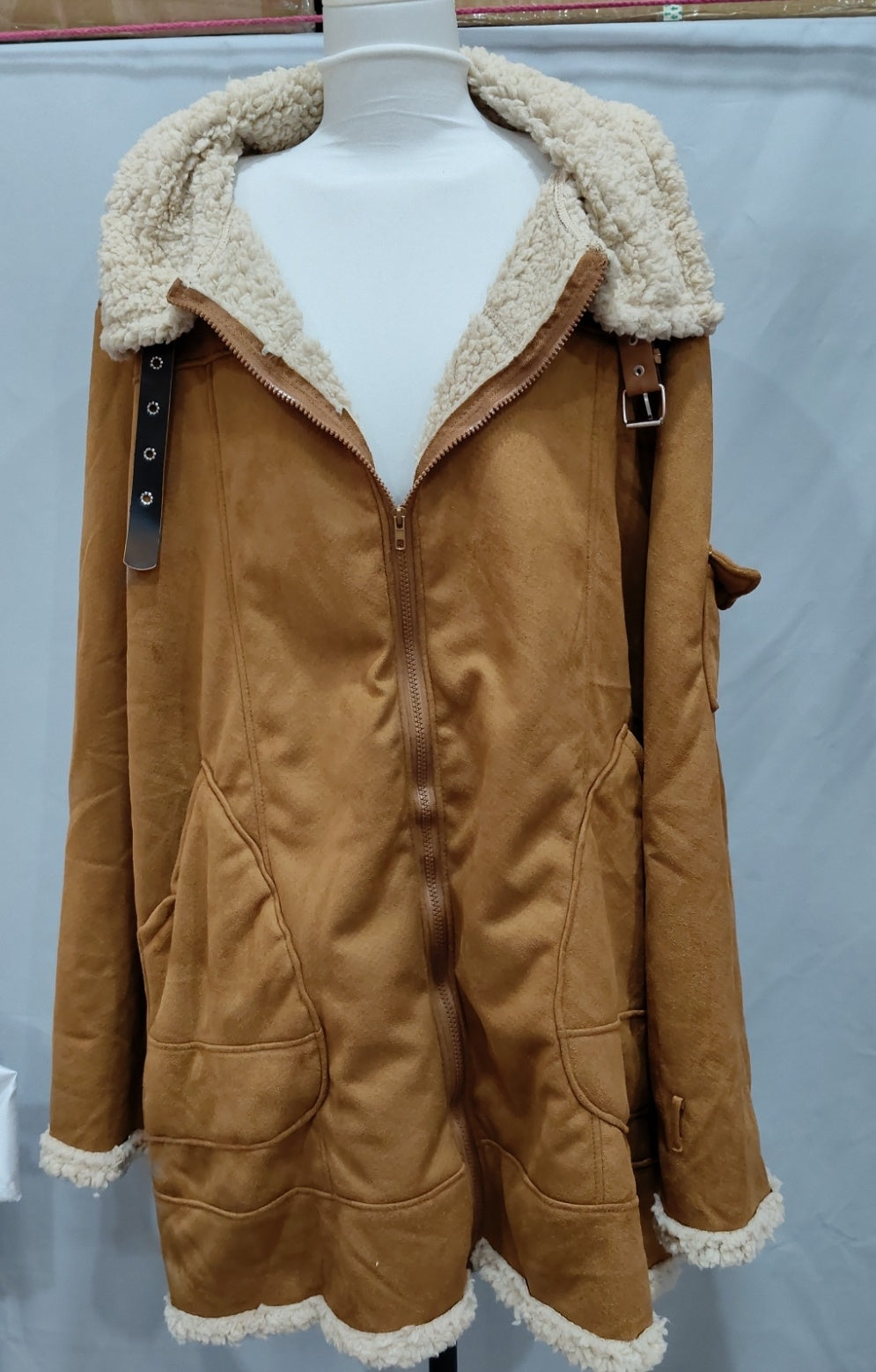 Man wearing a winter jacket with fur collar