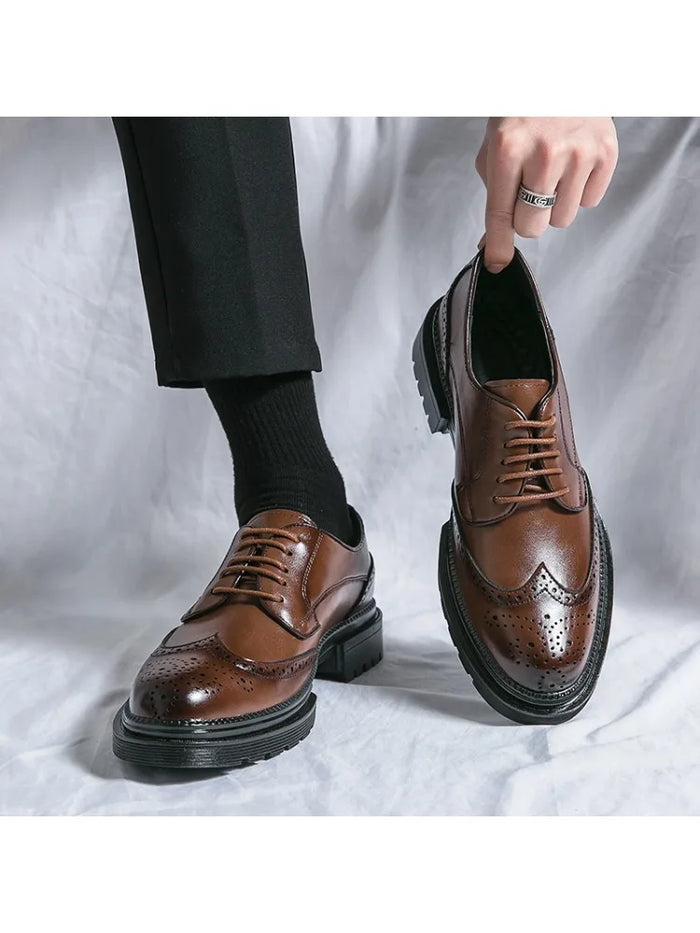 Men's Brogue Derby Shoes Lace-Up Wingtip Detail